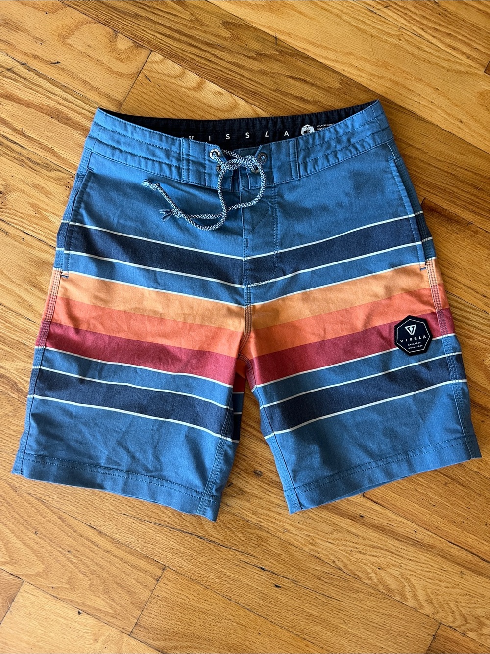 VISSLA Harbor Blue Fist Bump Boardshorts Size 25